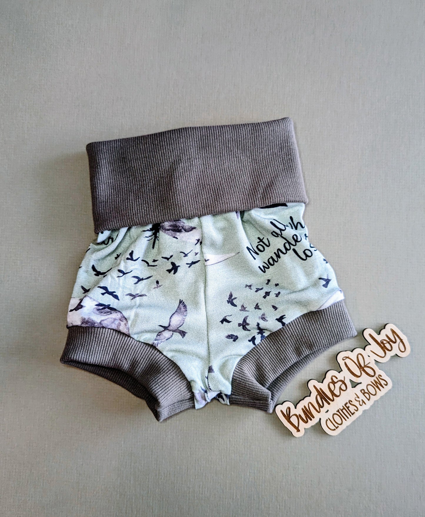 0/3 yoga waistband shorties