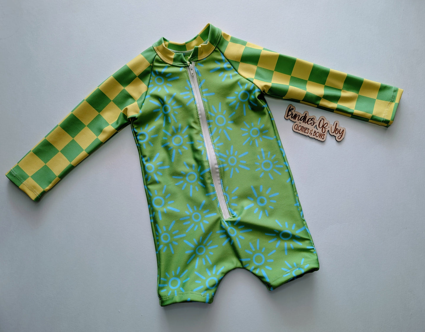 Zippered shorts rash guard