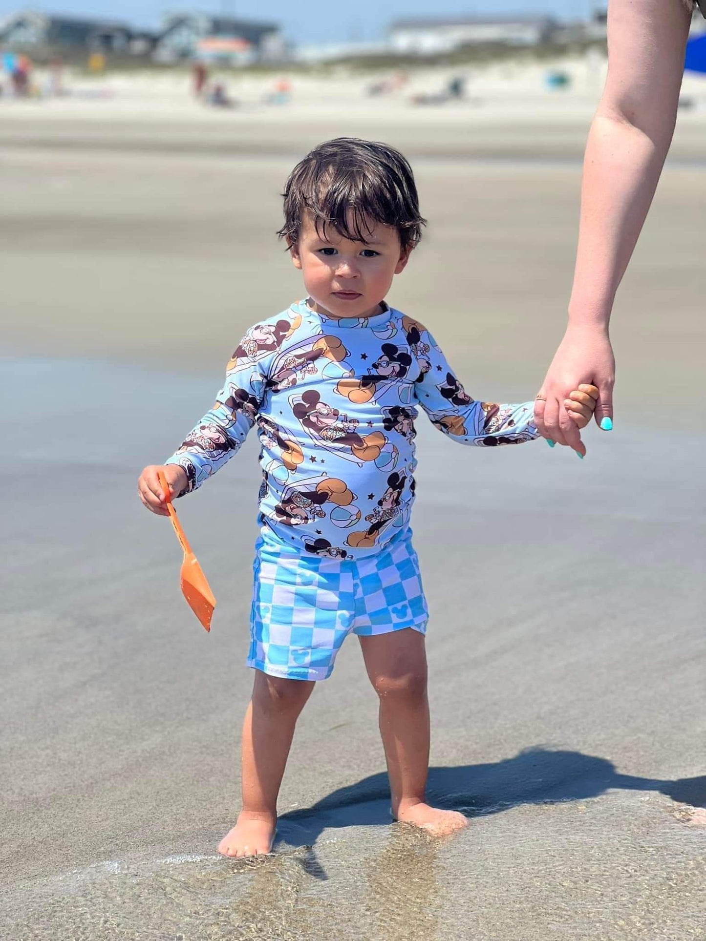 Boys surf shorts