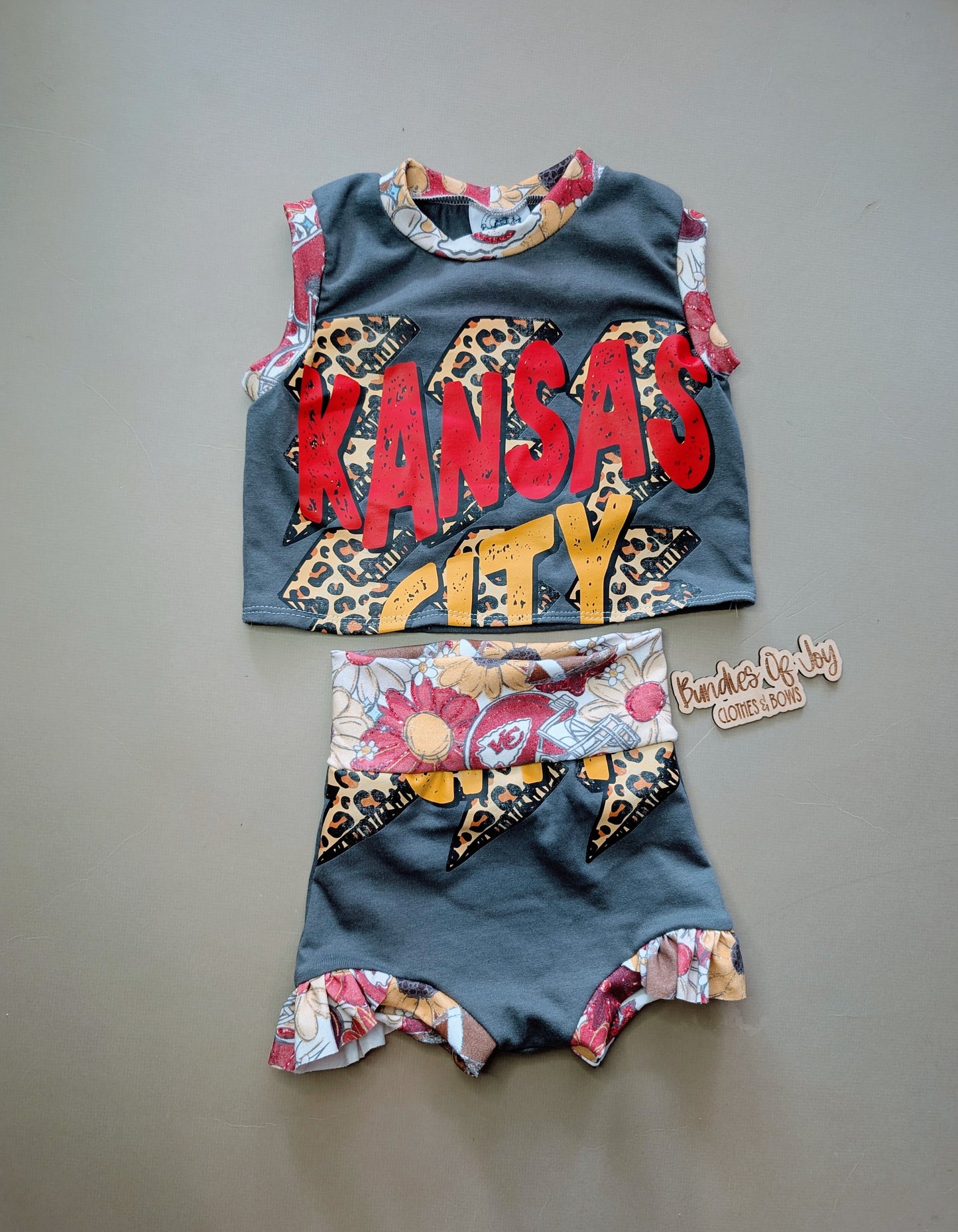 2t upcycle sprint tank & bummies with ruffles